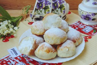 Итальянские булочки со взбитыми сливками