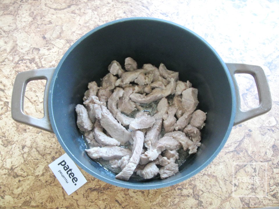 Гуляш из свинины с морковью - Шаг 3