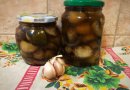 Шампиньоны маринованные