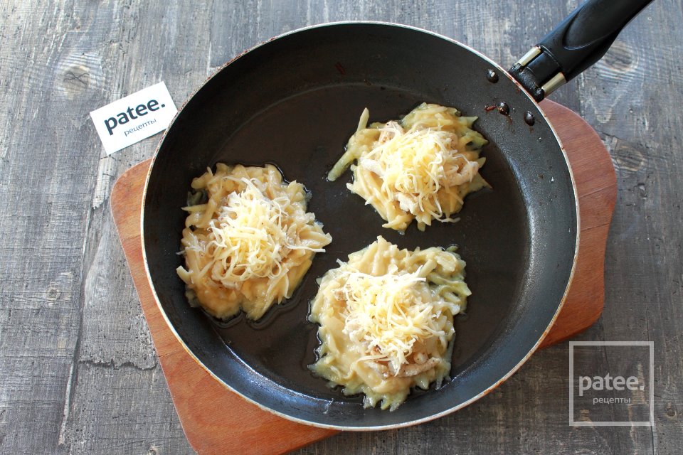 Драники с курицей и сыром - Шаг 13