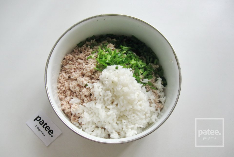 Блинчики со свининой, рисом и зеленым луком - Шаг 8