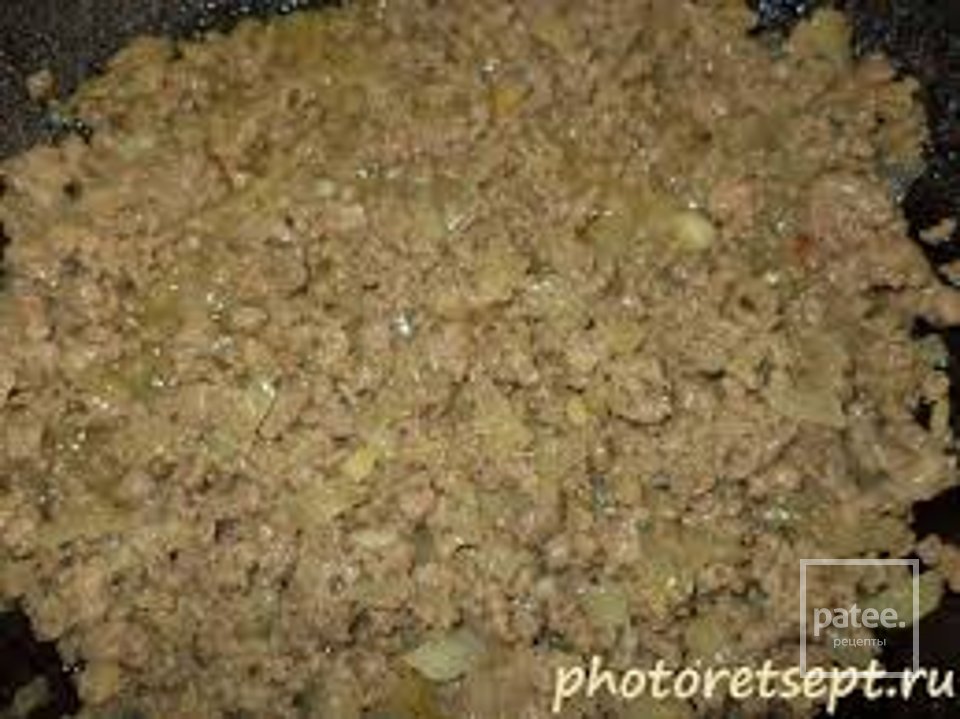 Печеные пирожки с мясной начинкой - Шаг 6