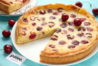 Заливной пирог с черешней