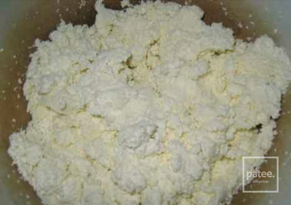 Сирна запіканка з родзинками - Шаг 1