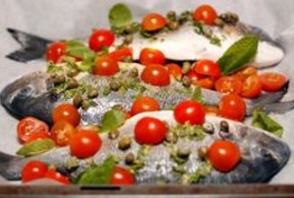 Дорада в имбирно-мятном соусе