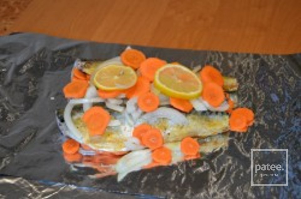 Скумбрия в мультиварке запеченная в фольге - Шаг 4