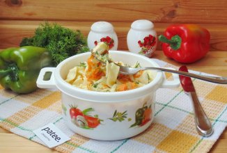 Куриное филе с домашней лапшой