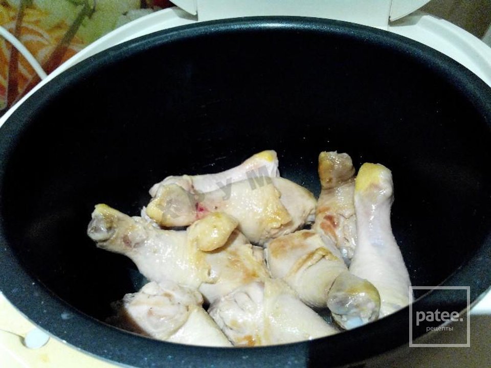 ГОЛЕНЬ КУРИНАЯ В МУЛЬТИВАРКЕ - Шаг 3