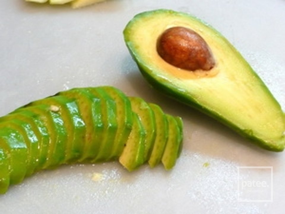 Салат грибний з авокадо - Шаг 1