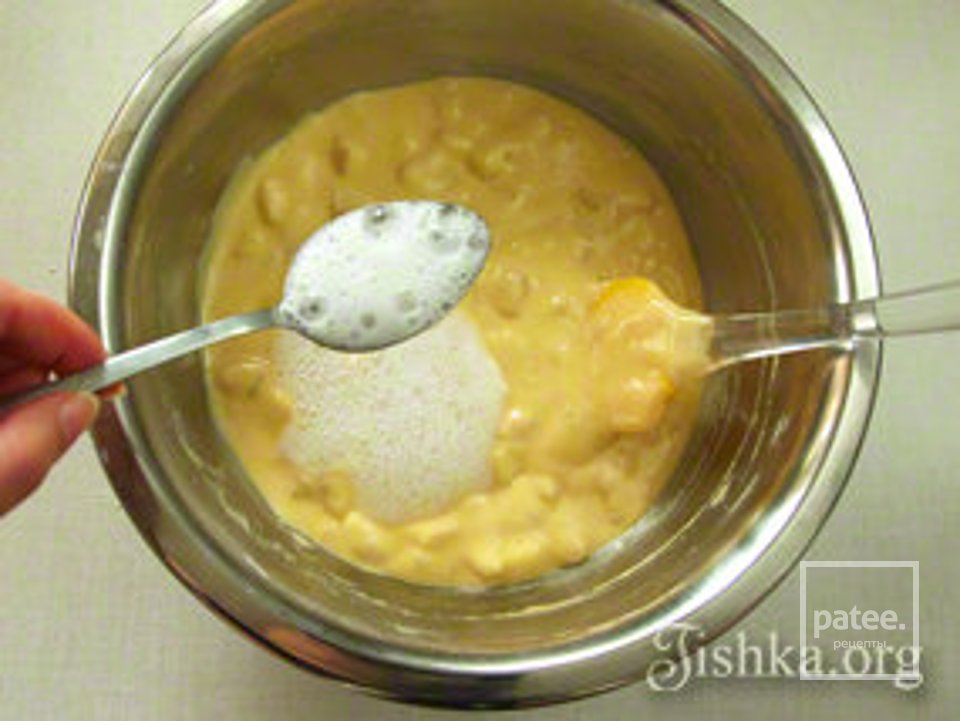 Простой пирог с бананами - Шаг 10