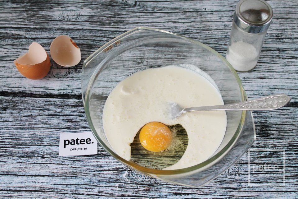 Блины с корицей на кефире - Шаг 4