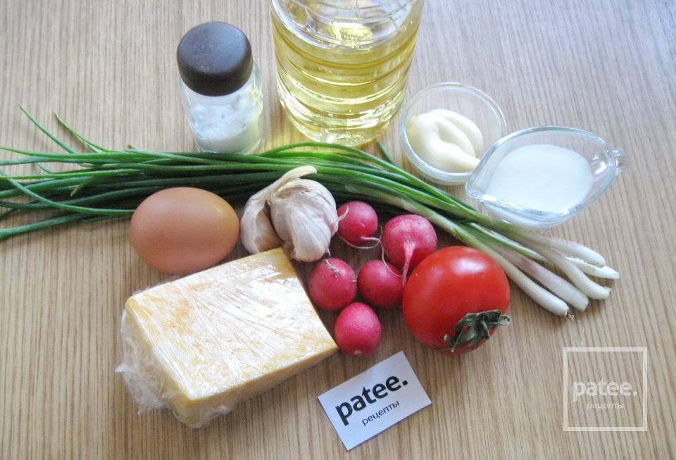 Салат с помидором и омлетом - Шаг 1