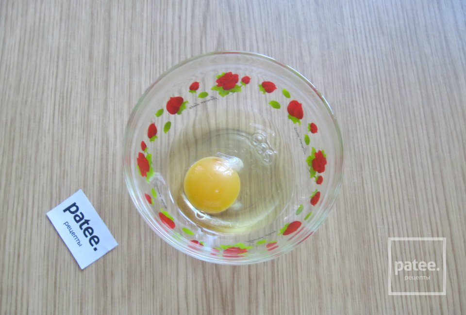 Салат с помидором и омлетом - Шаг 2