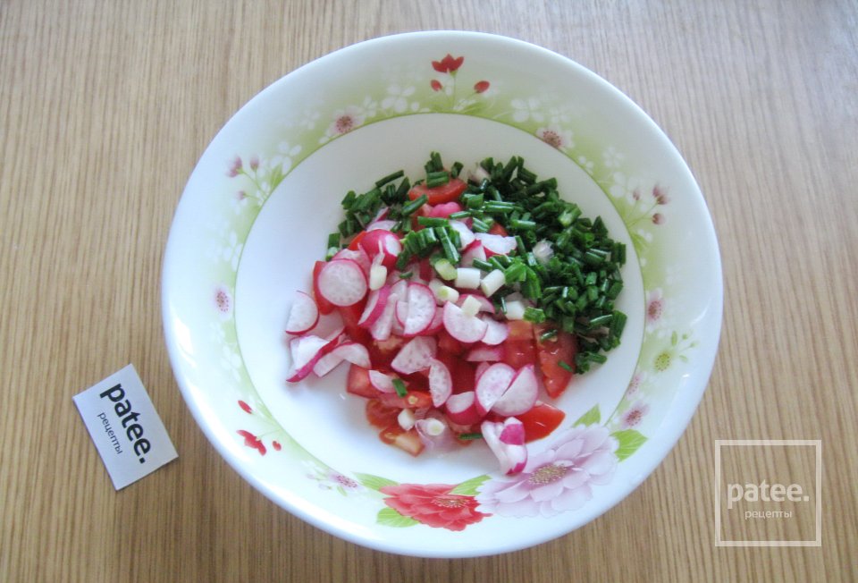 Салат с помидором и омлетом - Шаг 10