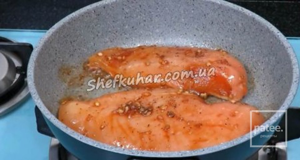 Легкий салат святковий з куркою. - Шаг 4