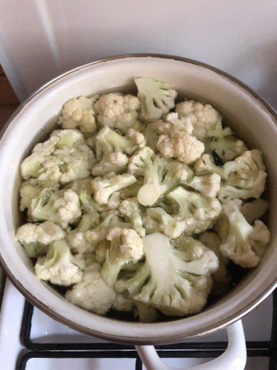 Запеканка из цветной капусты и кабачков - Шаг 2