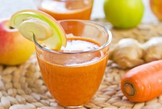 Коктейль з меду і моркви