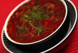 Борщ домашний украинский на свиных ребрах