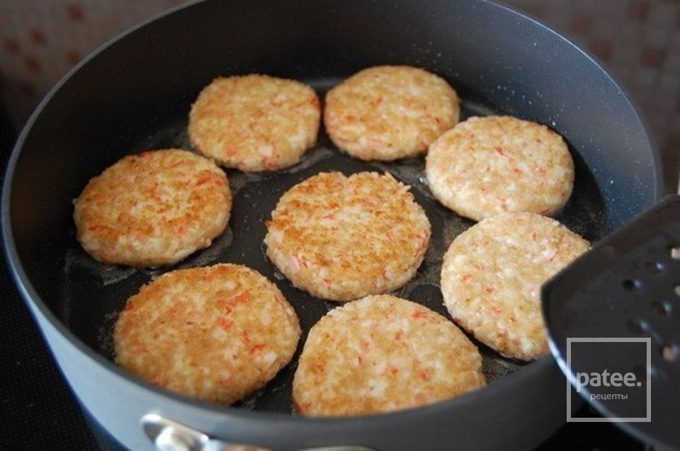 Котлети з крабових паличок - Шаг 4