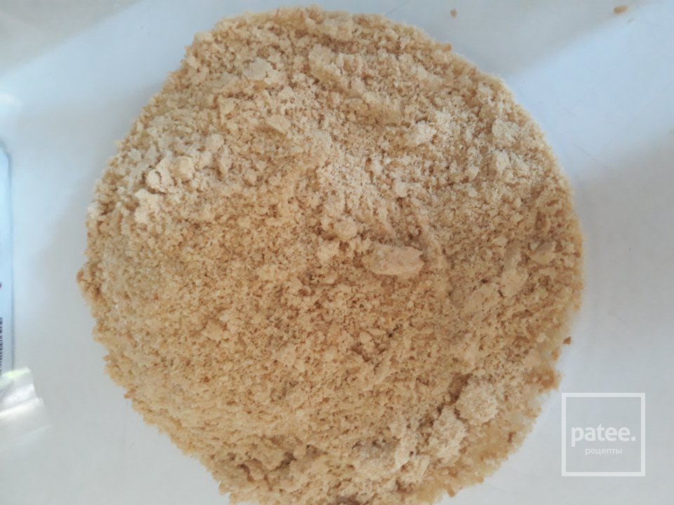 Клубничный чизкейк с начинкой-сюрпризом - Шаг 1