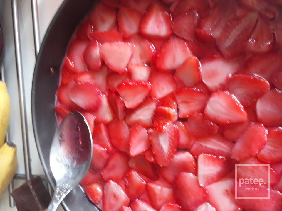 Клубничный чизкейк с начинкой-сюрпризом - Шаг 13