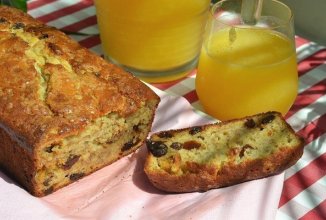 Банановий кекс з родзинками