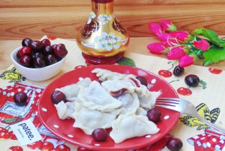 Вареники с черешней