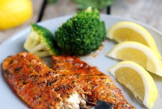 Телапия, панированная в сыре и специях