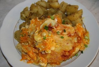 Риба тушкована в майонезі