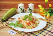 Овощное рагу с кабачками и рисом