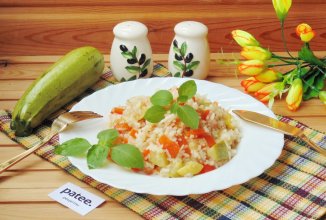 Овощное рагу с кабачками и рисом