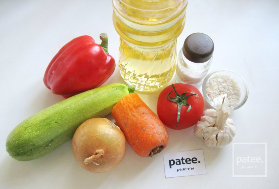 Овощное рагу с кабачками и рисом - Шаг 1
