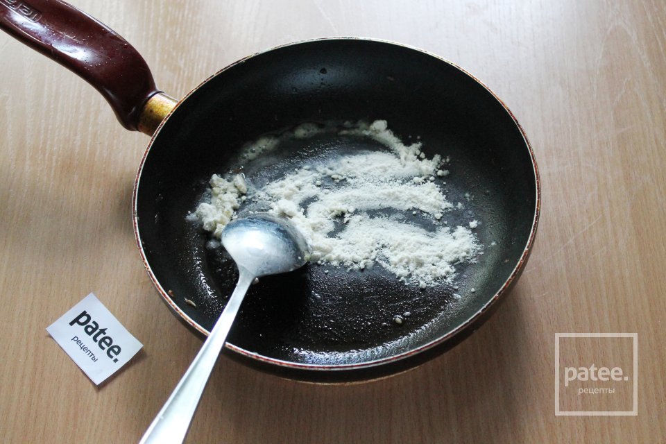 Жюльен с курицей и грибами в микроволновке - Шаг 8