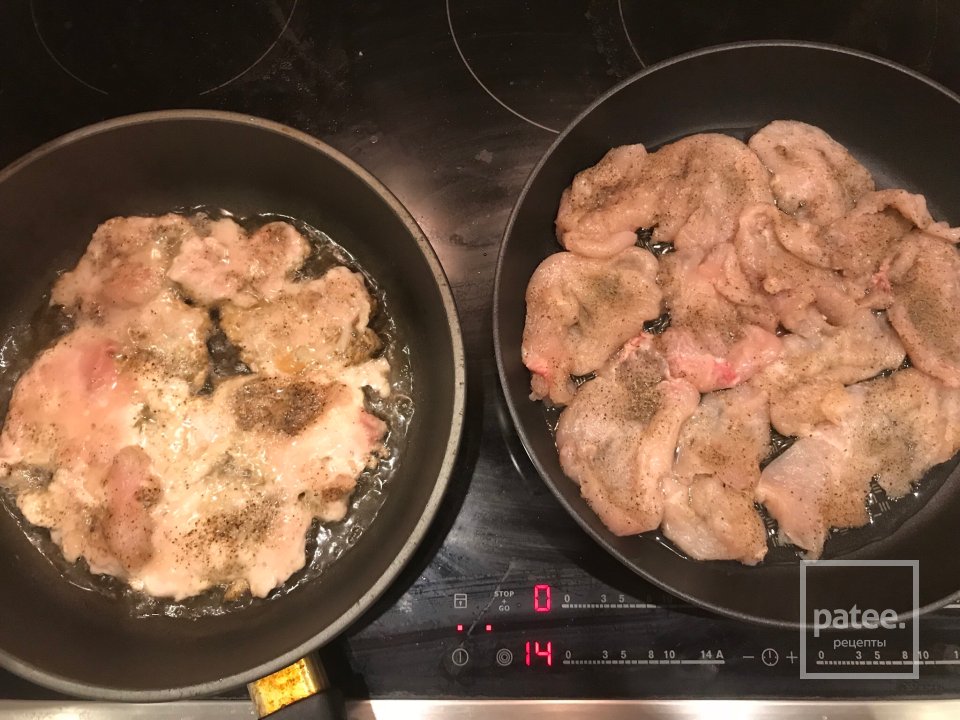Медальоны из филе цыплёнка-бройлера с кусочками Хамона и с соусом Сальса🇪🇸 - Шаг 3