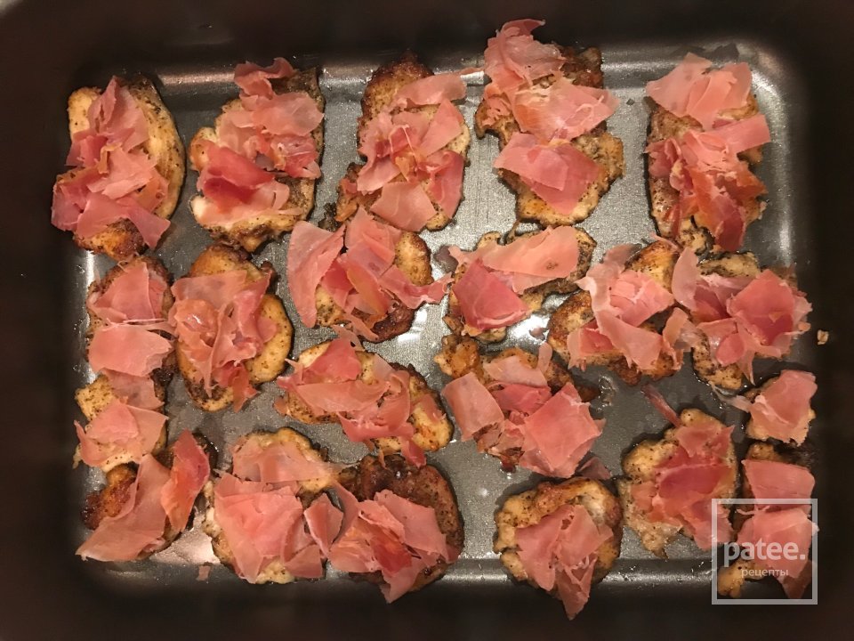 Медальоны из филе цыплёнка-бройлера с кусочками Хамона и с соусом Сальса🇪🇸 - Шаг 5