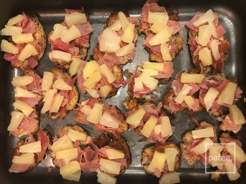 Медальоны из филе цыплёнка-бройлера с кусочками Хамона и с соусом Сальса🇪🇸 - Шаг 6