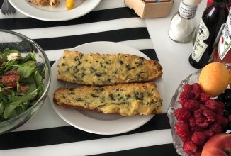 Чесночный багет