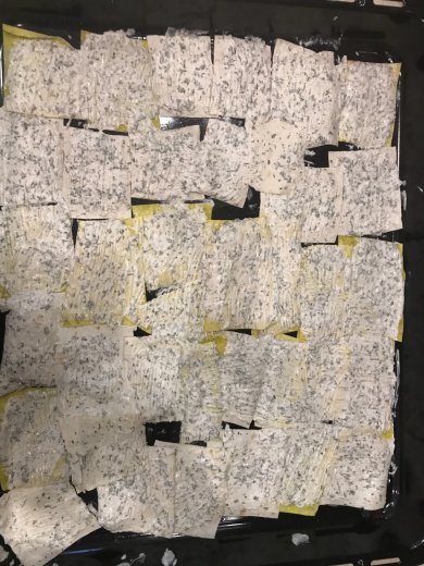 Чипсы из двух видов лаваша с паприкой и сыром ) - Шаг 8