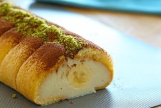 Рулет с печеньем савоярди