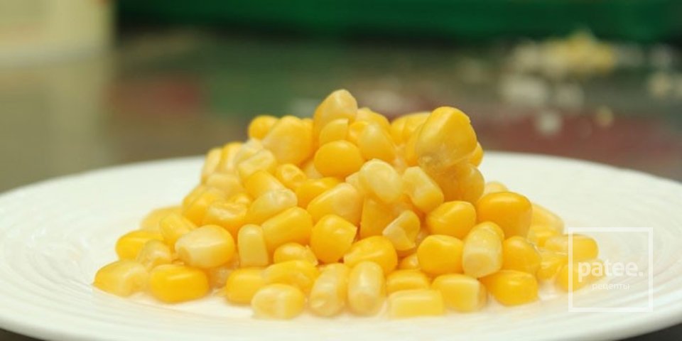 Крабовый салат в апельсинах - Шаг 3