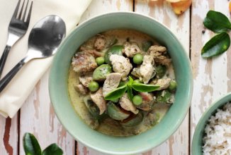 АРОМАТНАЯ КУРИЦА В СОЕВОМ СОУСЕ И МОЛОКЕ