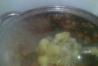 Борщ з молодої капусти