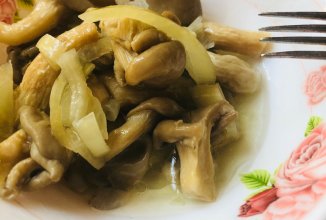 Маринованные вешенки