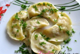 Вареники с картошкой и грибами)