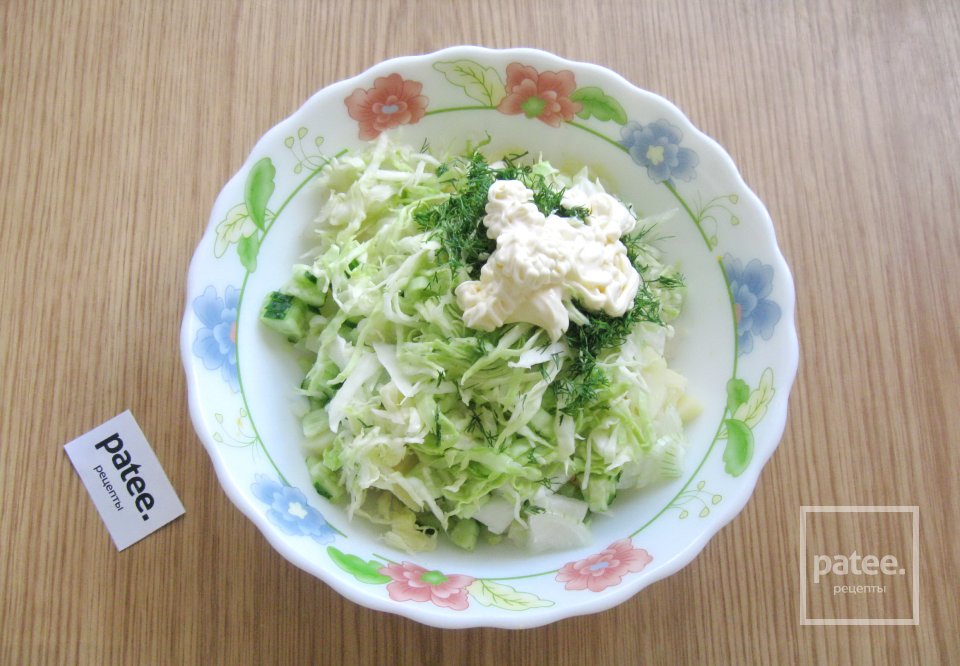 Салат из молодой капусты и картофеля - Шаг 8