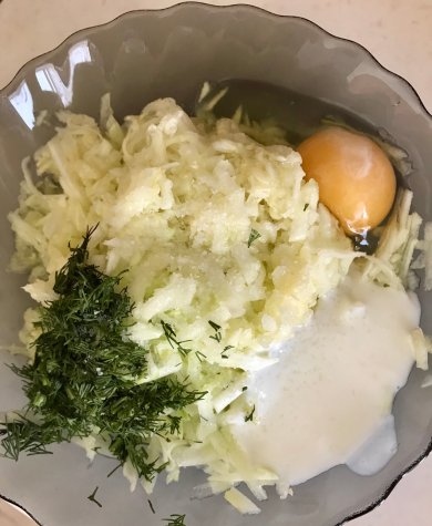 Оладьи из кабачка - Шаг 2