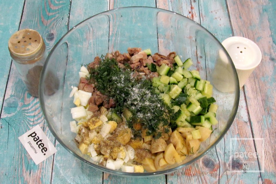 Салат с языком и маринованными грибами - Шаг 8