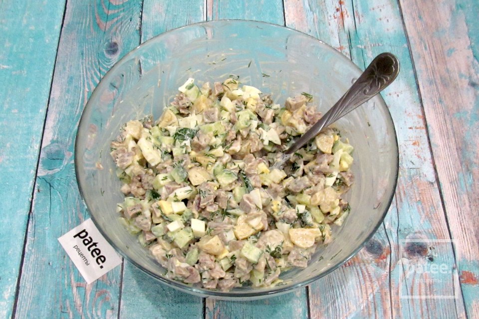 Салат с языком и маринованными грибами - Шаг 10