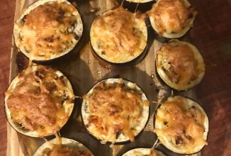 Запечённые баклажаны с начинкой