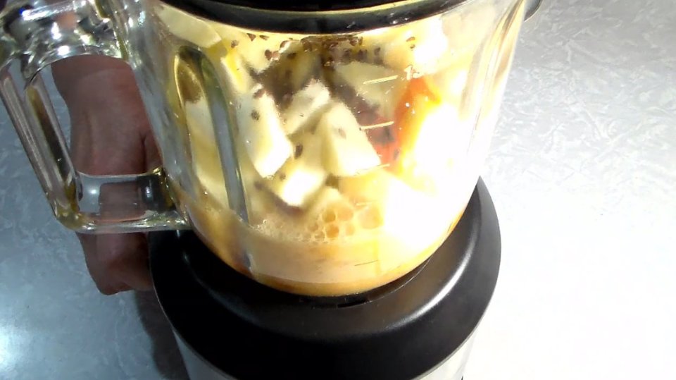 Абрикосовое смузи с яблоками и апельсином - Шаг 5